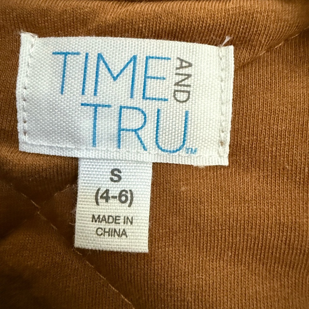 Quilted Jacket - Picture 3 of 4